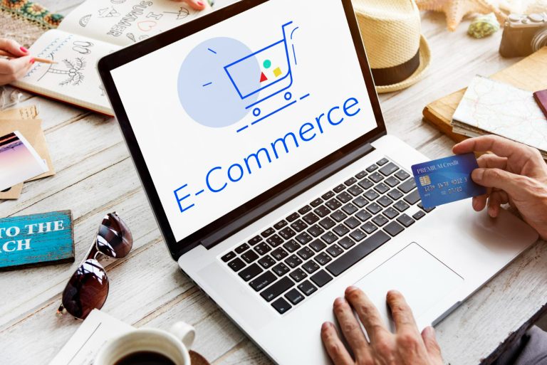 E-commerce dan Teknologi: Transformasi Bisnis di Era Digital yang Terus Berkembang