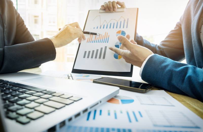 Evaluasi Laporan Analisis Keuangan