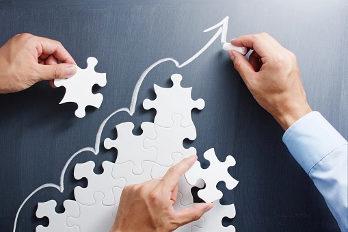 Strategi Bisnis Dan Keunggulan Bersaing